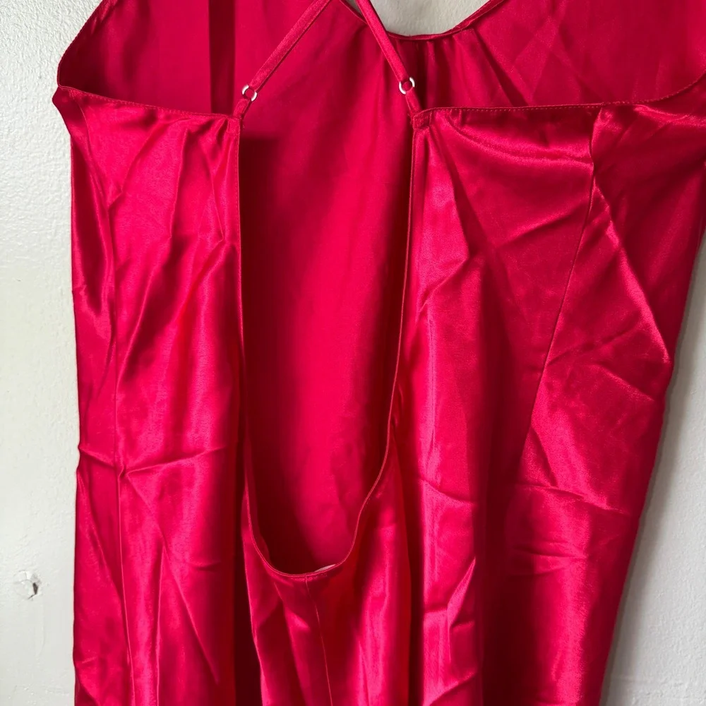 Victoria's Secret red Satin Slip Nightgown Open Back Chemise L